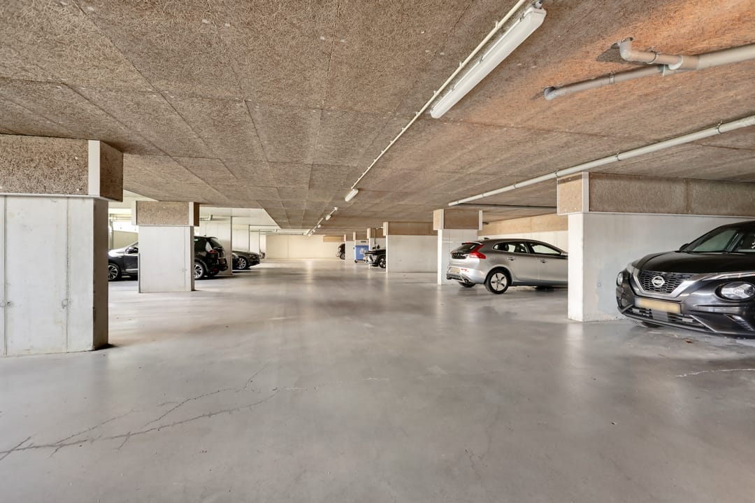 Spacious Corner Apartment with Parking and Energy Label A in City Center — 42