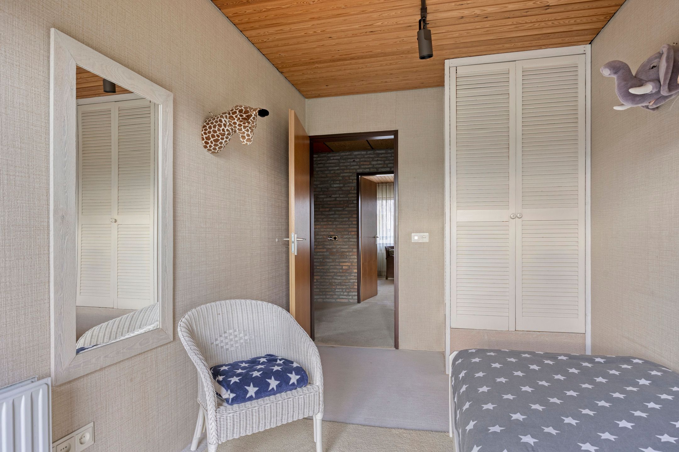 Photo 36 of Eekwal 8