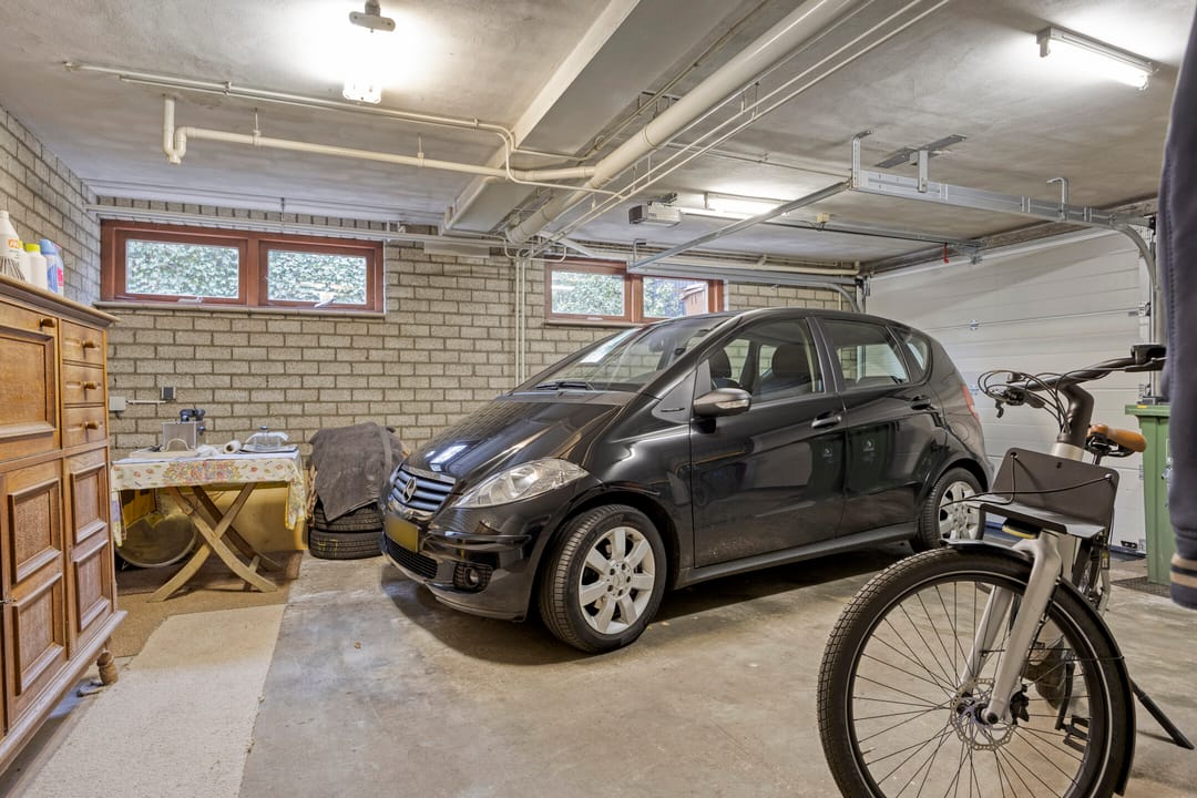 Photo 52 of Eekwal 8