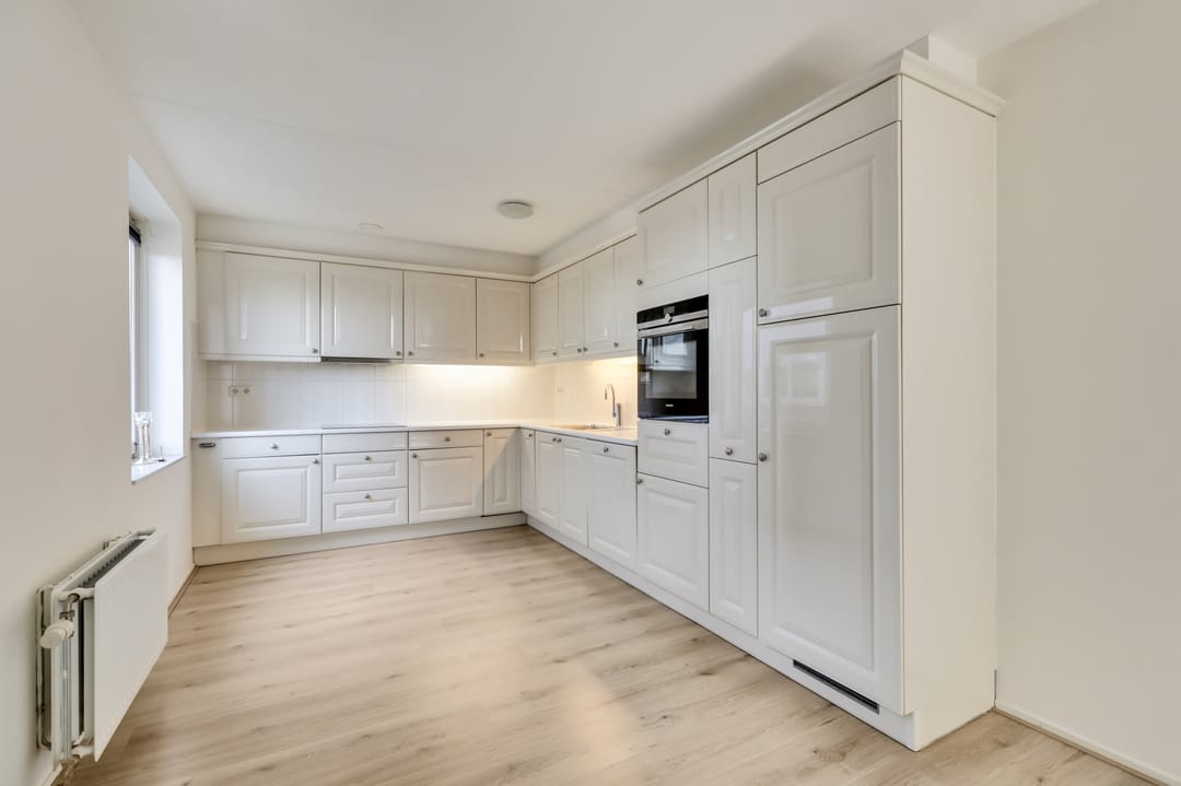 Spacious Corner Apartment with Parking and Energy Label A in City Center — 16