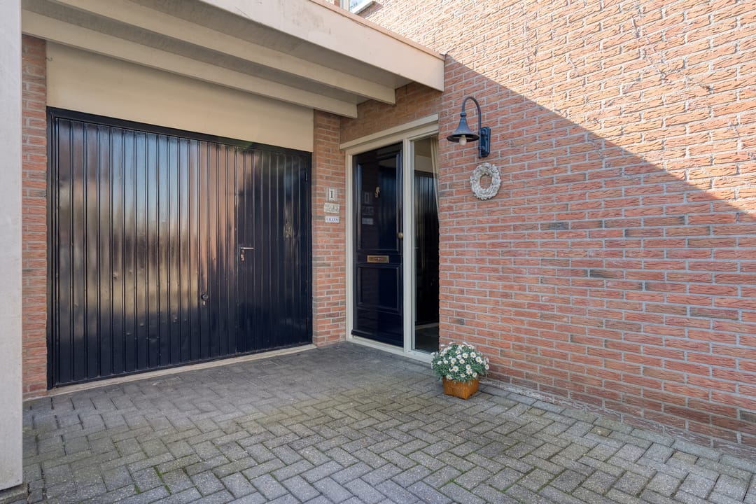 Photo 41 of Korenaar 1