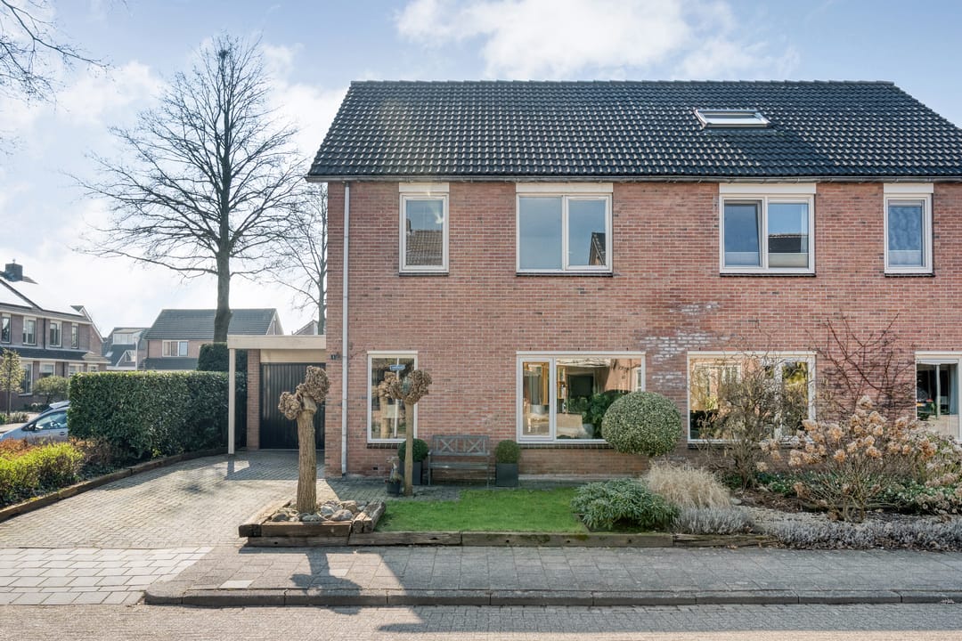 Photo 1 of Korenaar 1