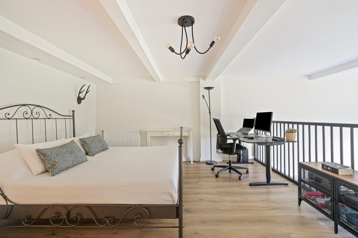 Foto 29 van Wolter ten Catestraat 57-J