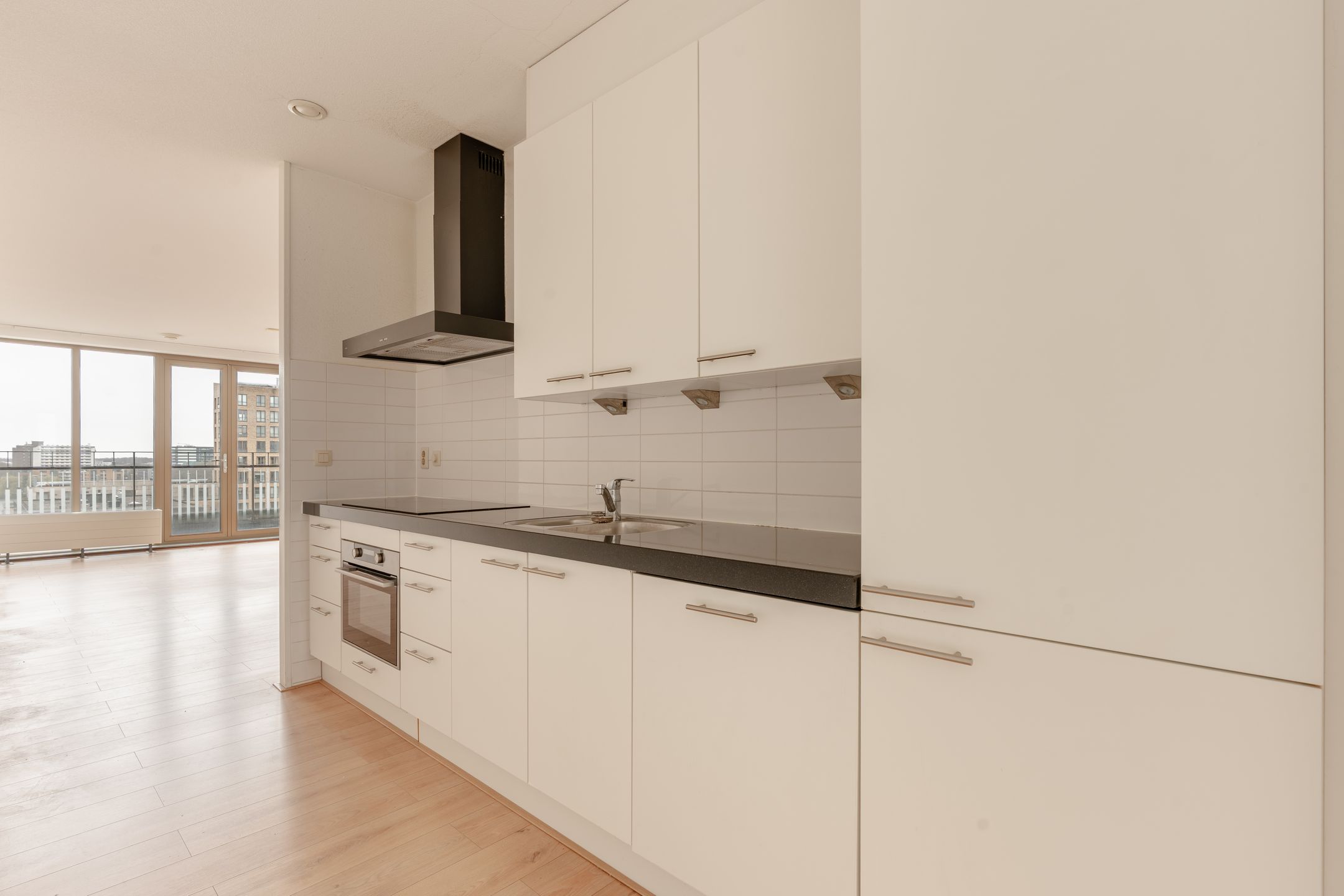 Foto 12 van Titus van Rijnstraat 293