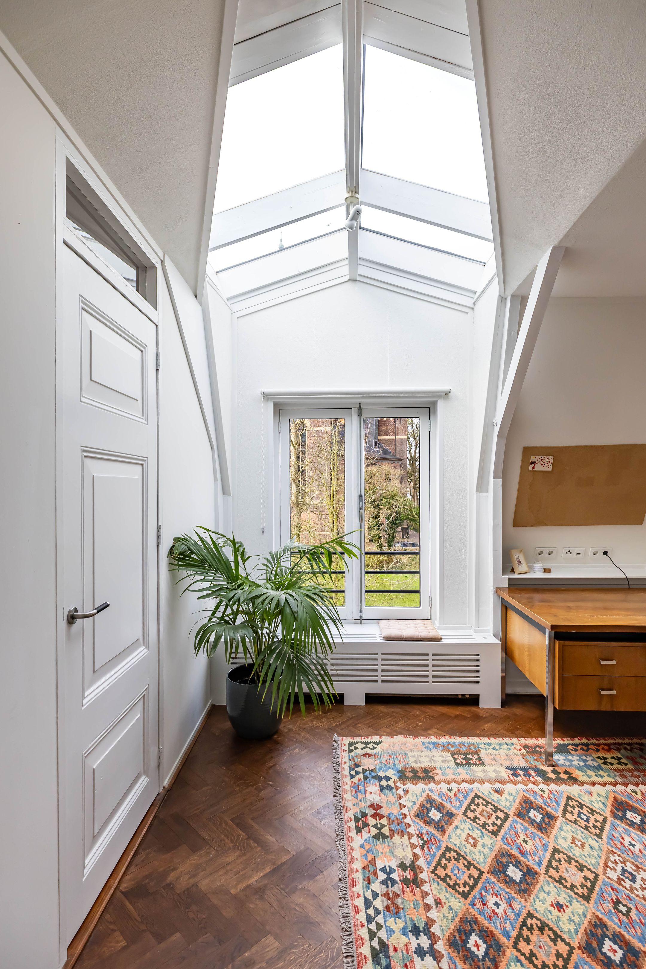 Photo 27 of Nieuwe Kerkhof 14-A