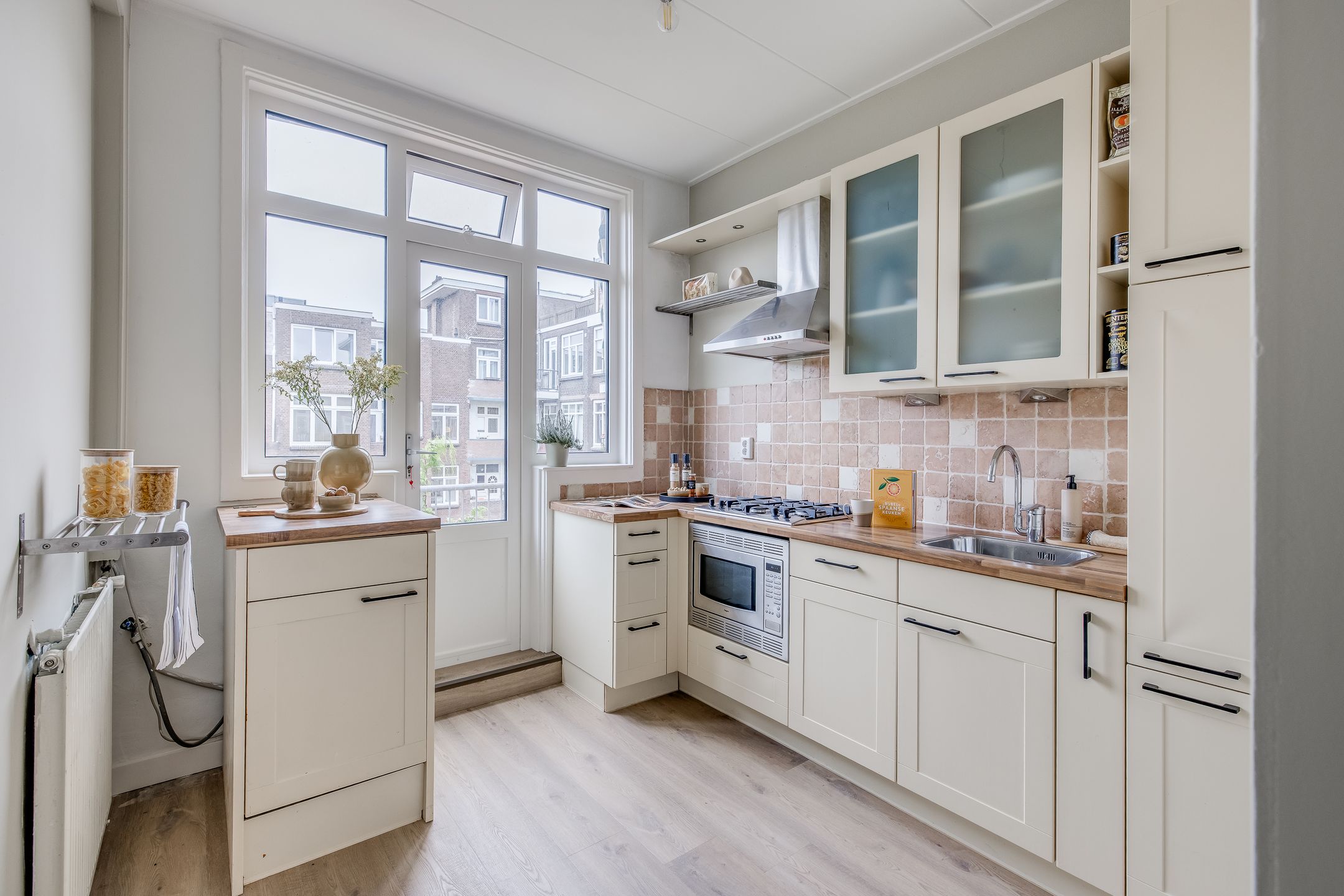 Foto 15 van Van der Meydestraat 27-A02