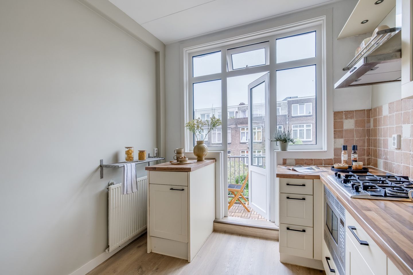 Foto 20 van Van der Meydestraat 27-A02