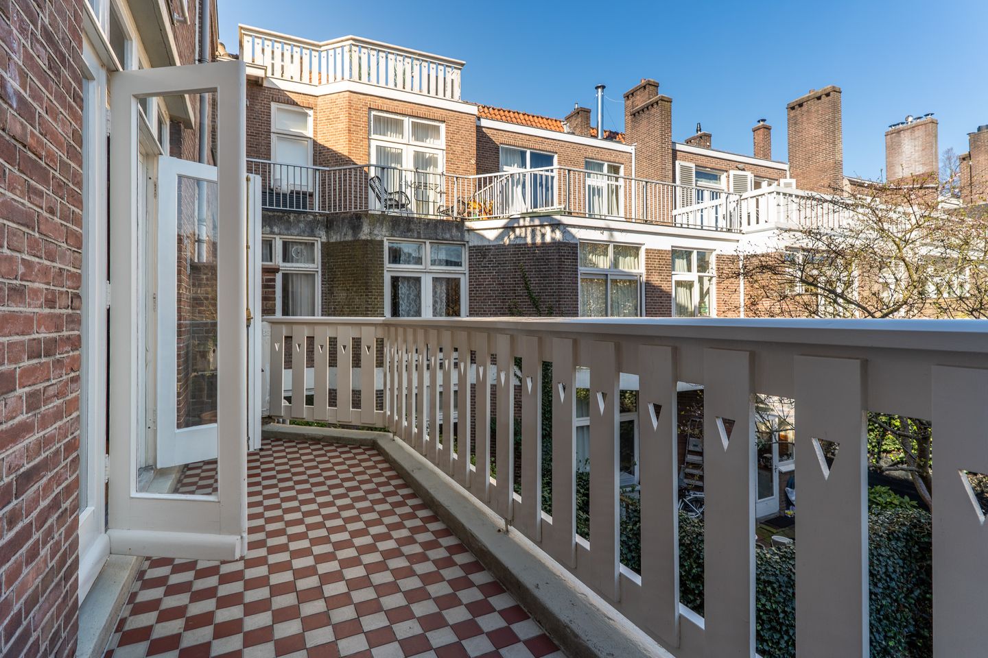 Photo 35 of Gerrit van der Veenstraat 98