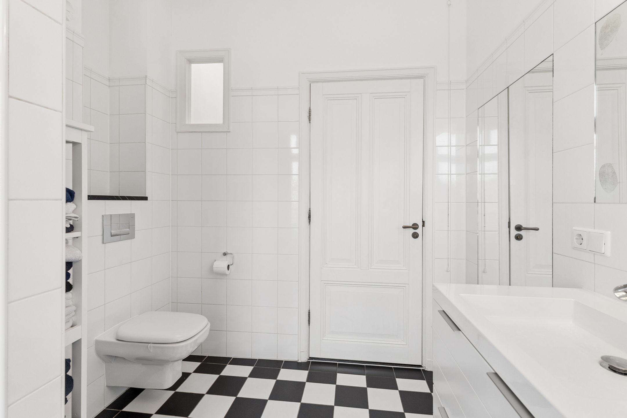 Photo 48 of Gerrit van der Veenstraat 98