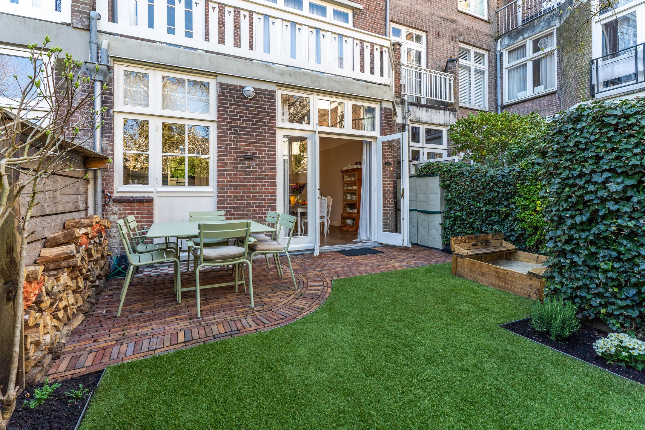 Photo 12 of Gerrit van der Veenstraat 98