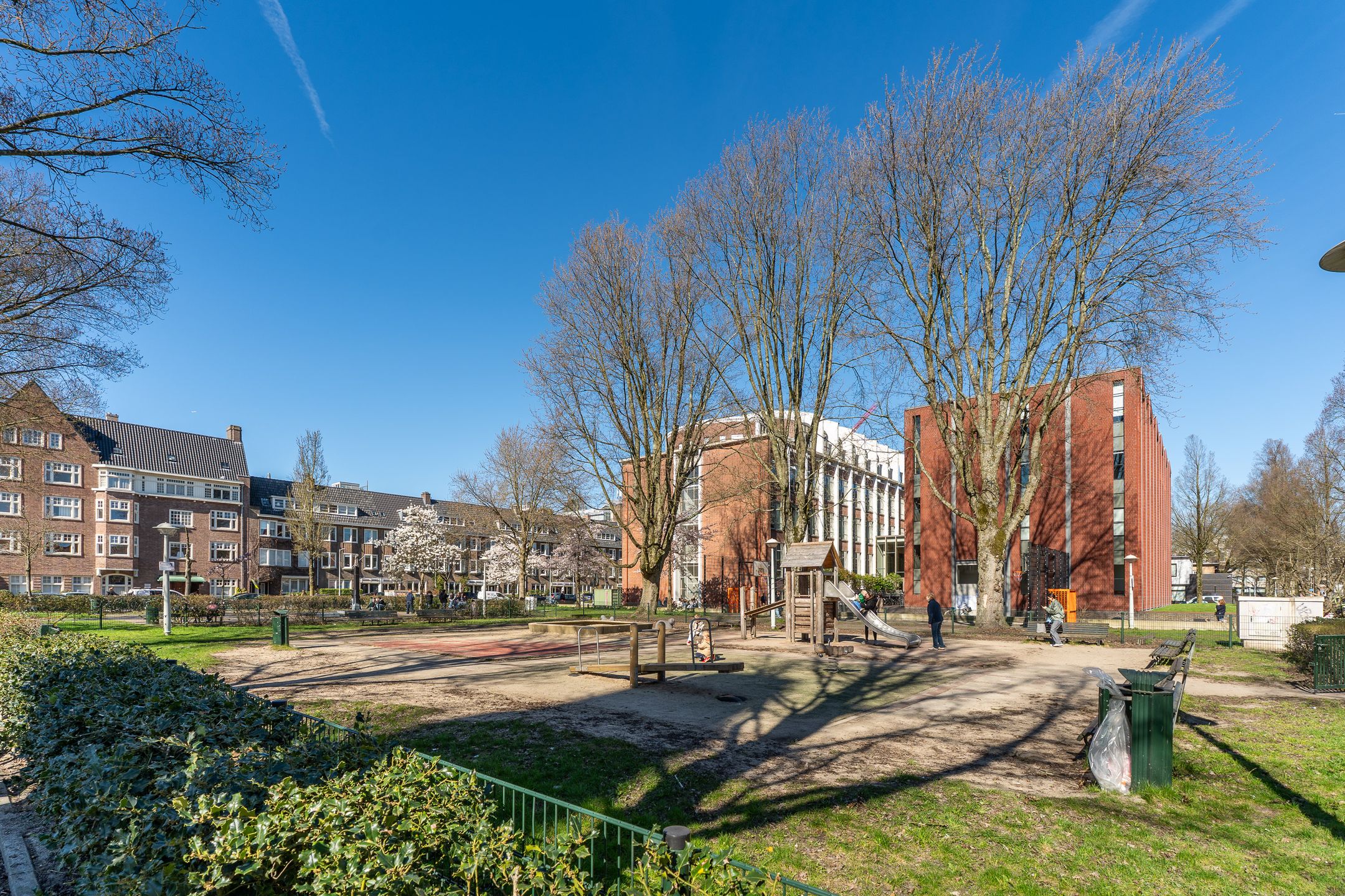 Photo 63 of Gerrit van der Veenstraat 98