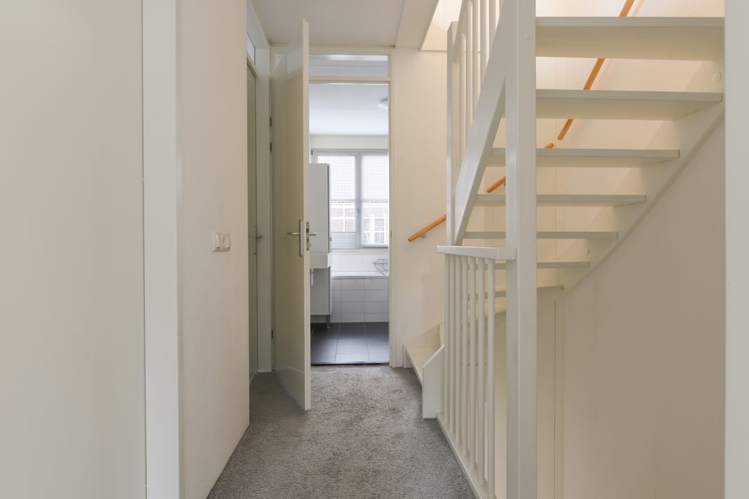 Photo 8 of Thoden van Velzenstraat 26