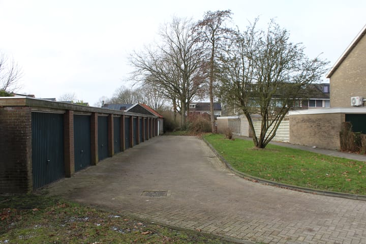 Photo 5 of Peter van Anrooystraat 23