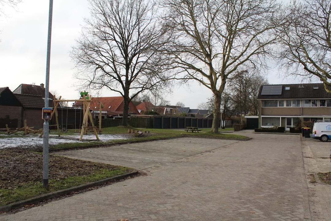 Foto 8 van Peter van Anrooystraat 23