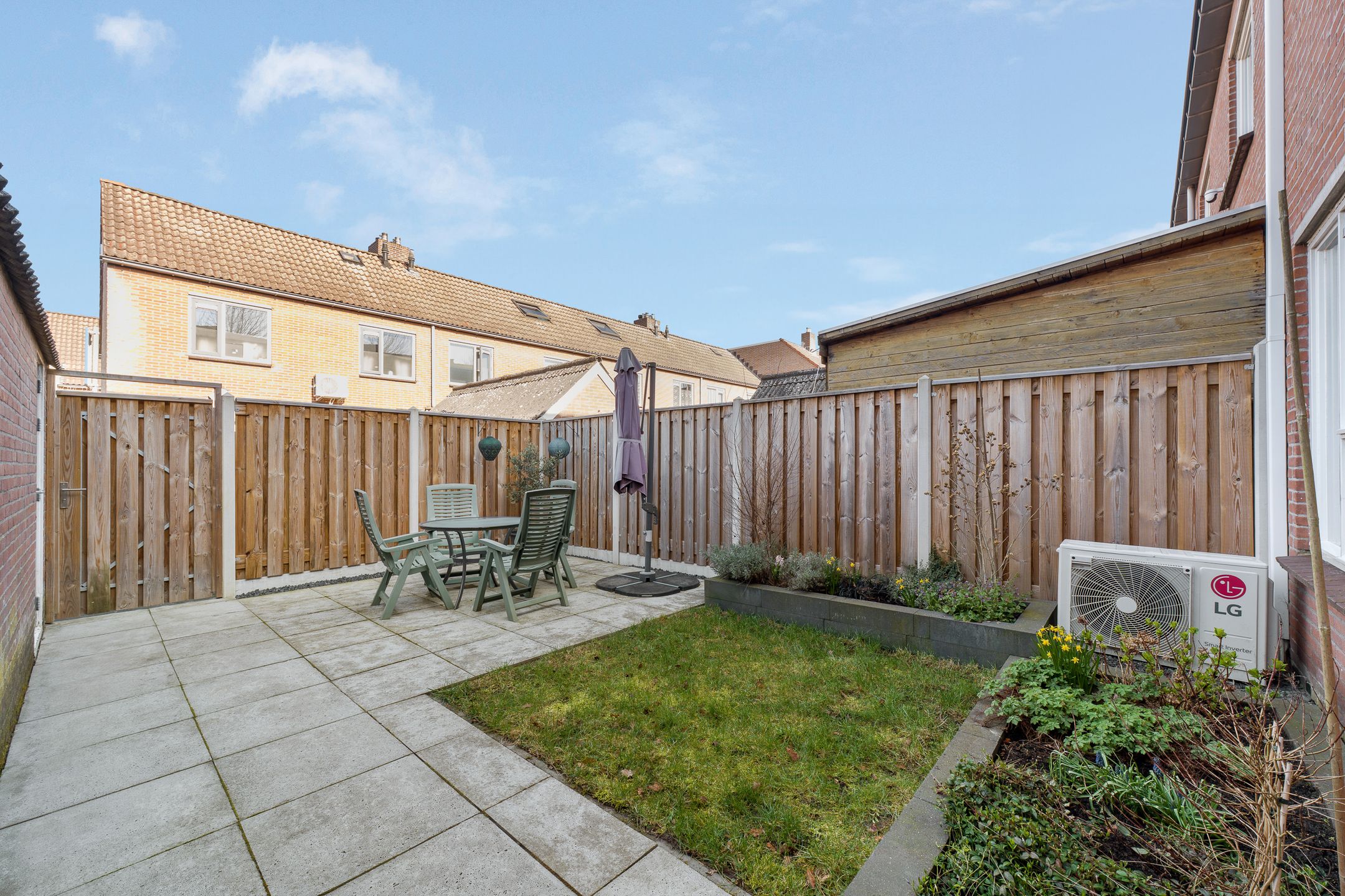 Foto 21 van Borneostraat 65