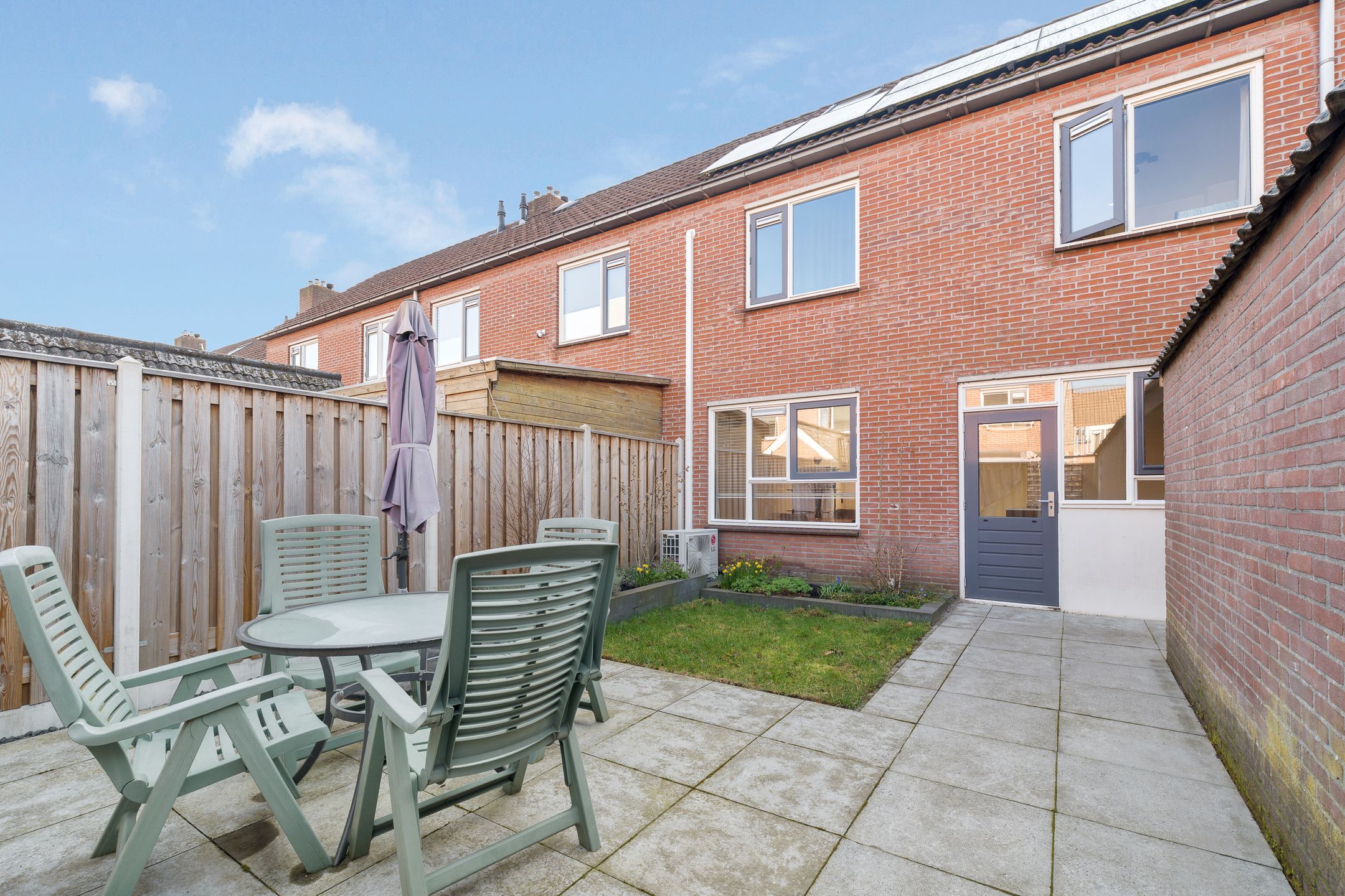 Foto 24 van Borneostraat 65