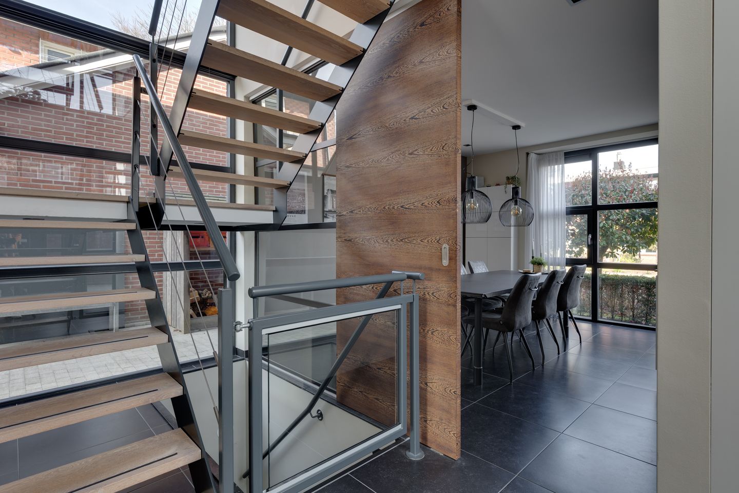 Foto 20 van Leliestraat 31-A