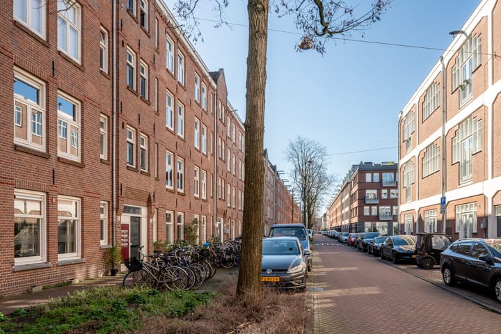Photo 2 of Gillis van Ledenberchstraat 3-H