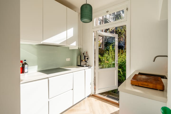 Photo 5 of Gillis van Ledenberchstraat 3-H