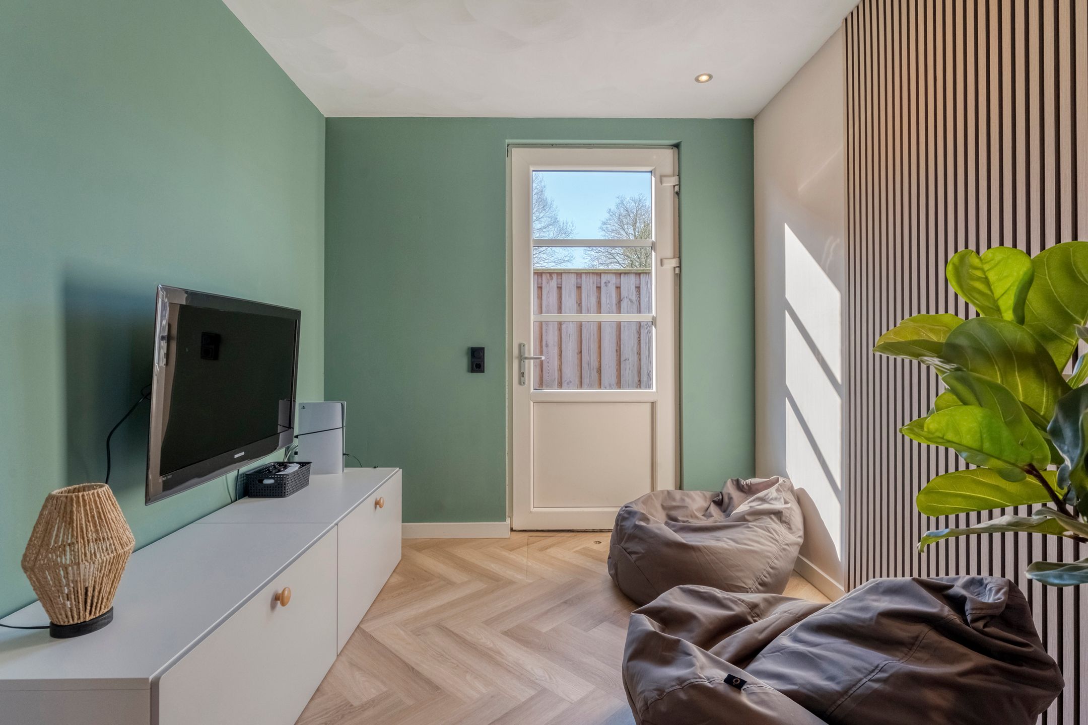 Foto 36 van de Marke 9