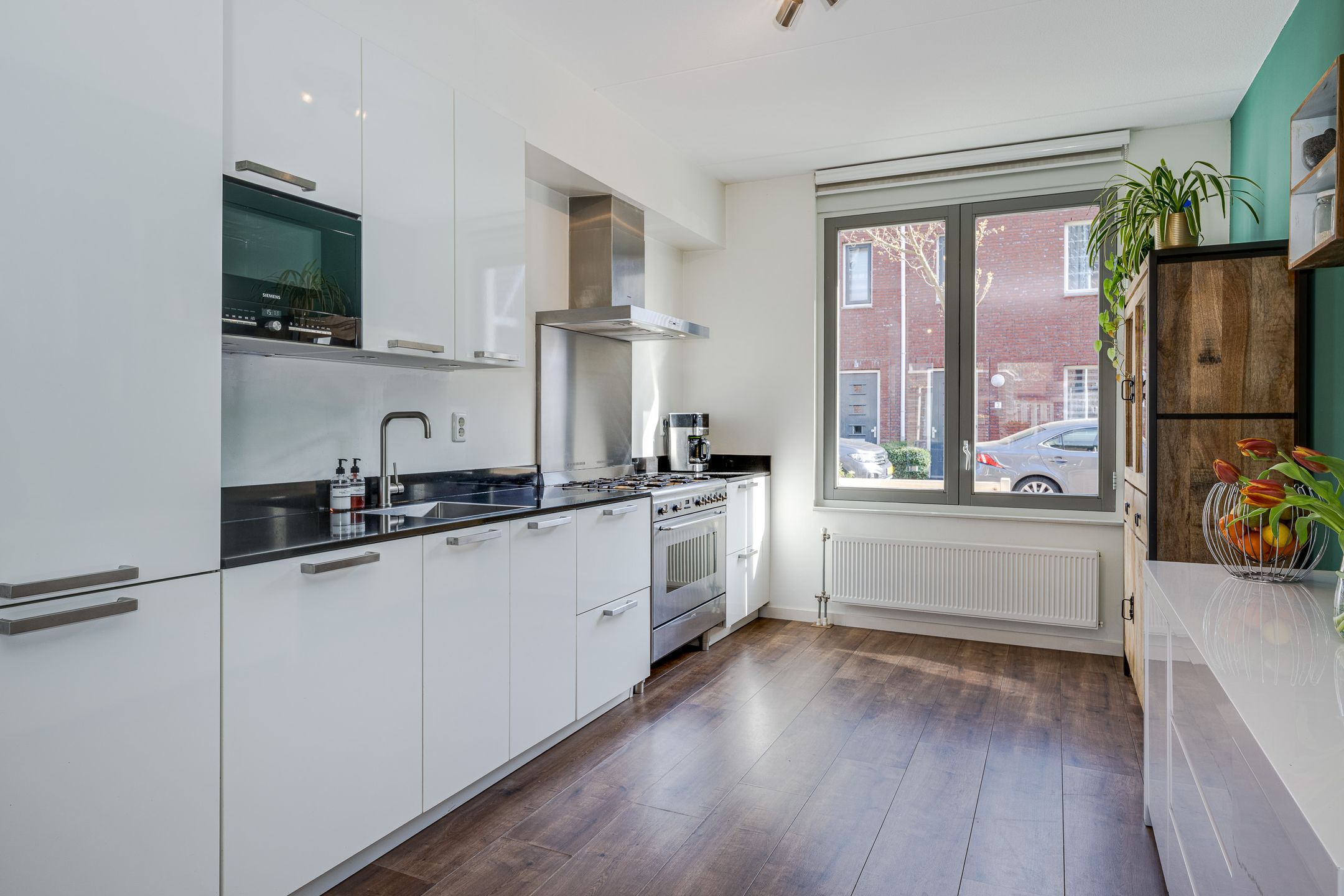 Photo 3 of Burgemeester Wijtstraat 4