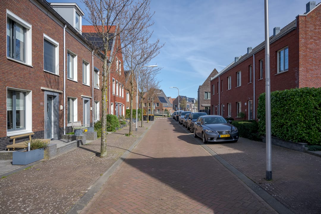 Photo 8 of Burgemeester Wijtstraat 4