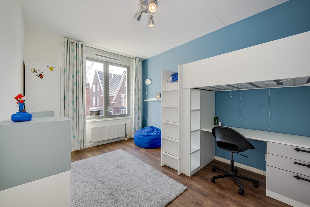 Photo 32 of Burgemeester Wijtstraat 4