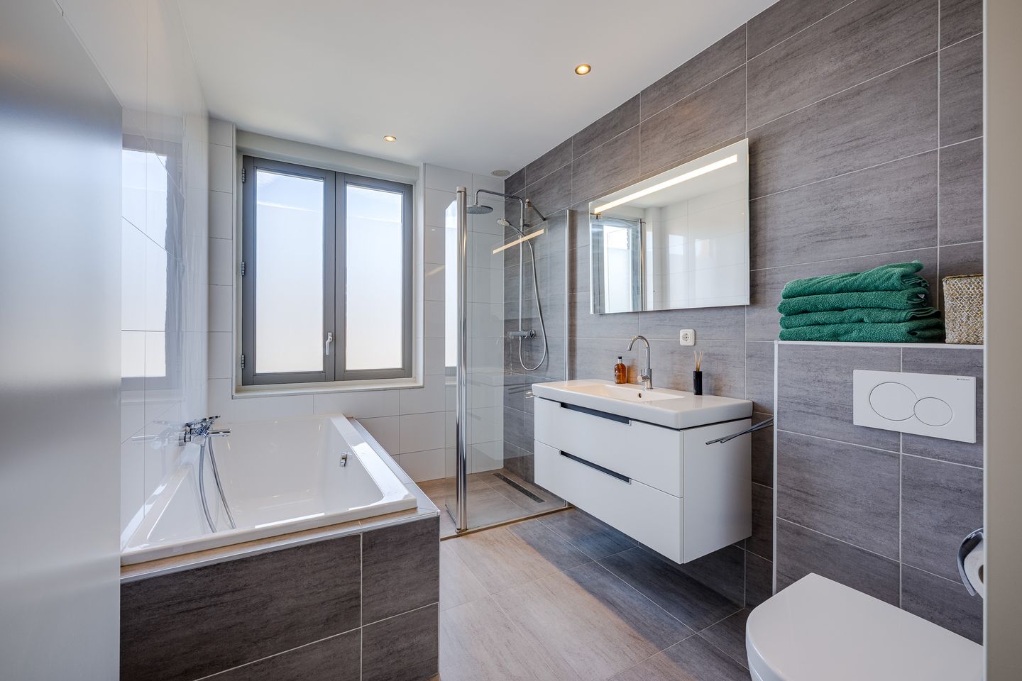 Photo 35 of Burgemeester Wijtstraat 4