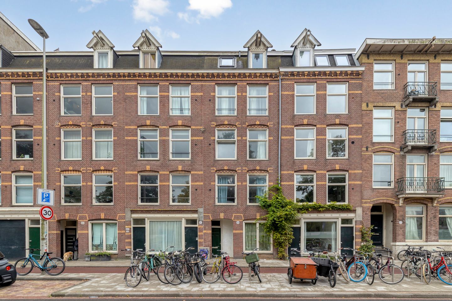 View photo 1 of Haarlemmerweg 209-H