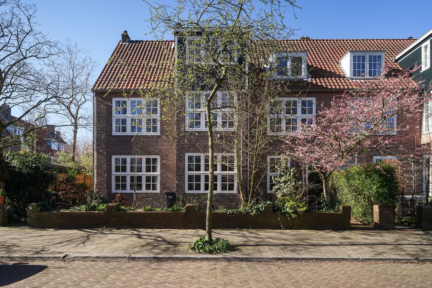 Photo 1 of Houtrustlaan 34