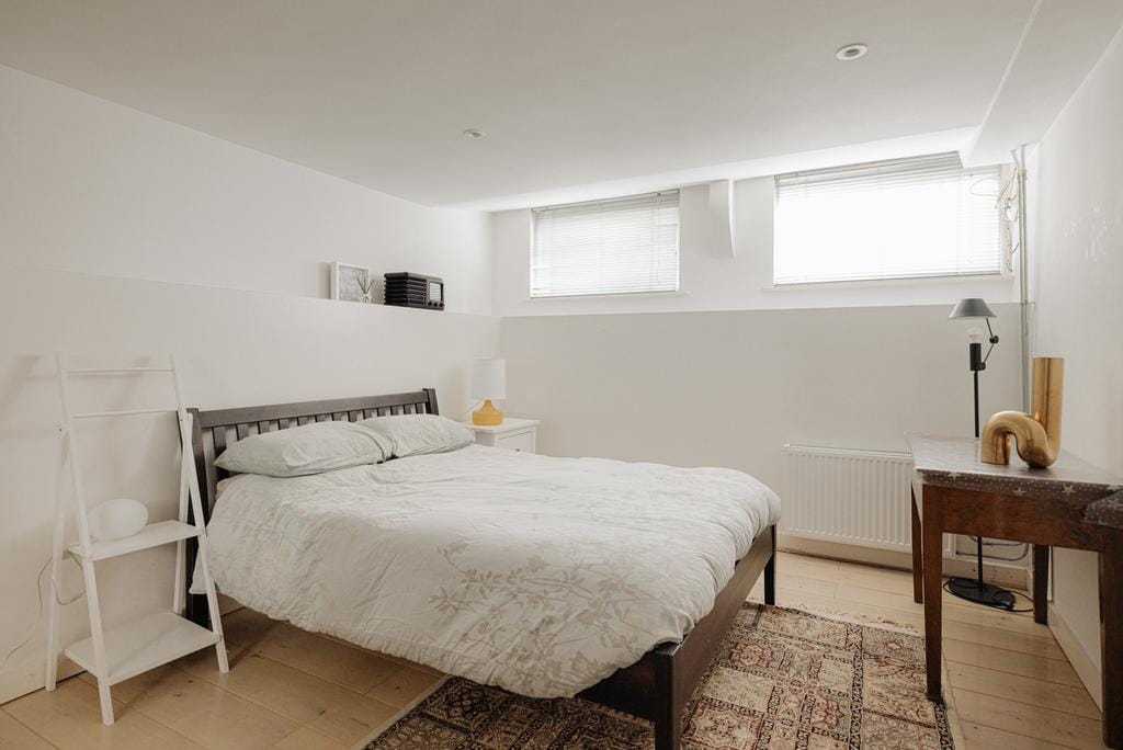 Renovated Apartment with Four Bedrooms and Sunny Garden in Statenkwartier — 82