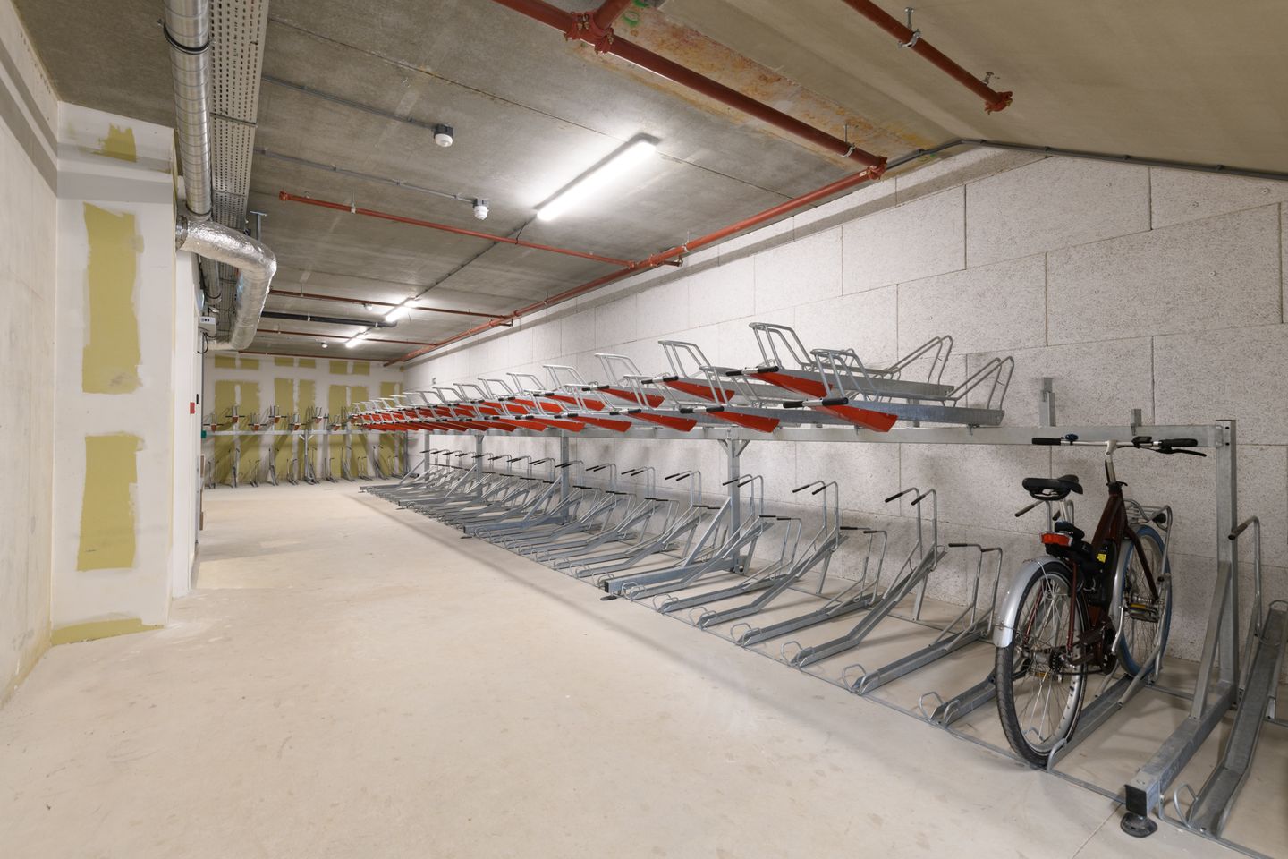 Photo 25 of Hogehilweg 12-B15