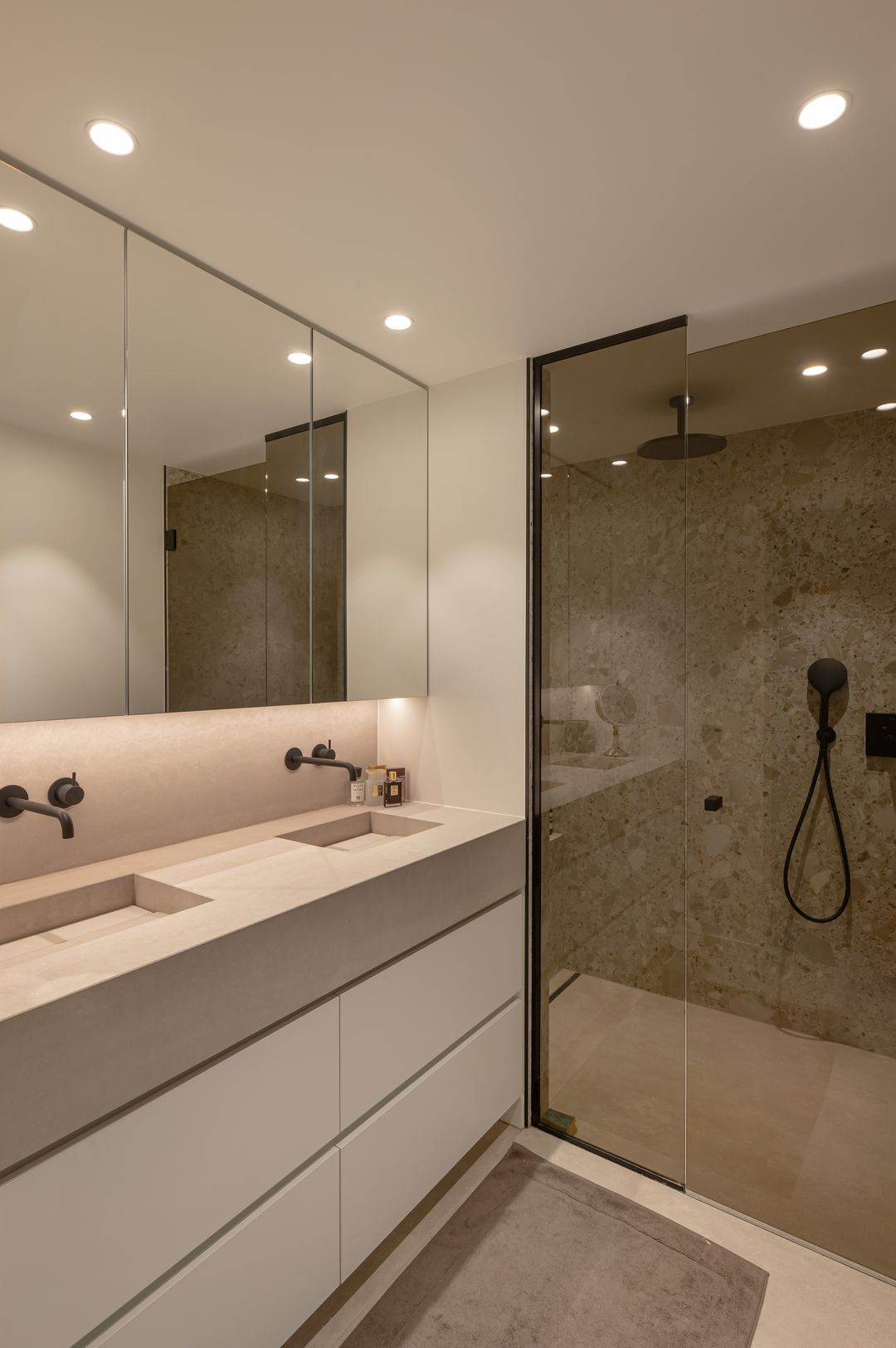 Foto 26 van Minderhoutsestraat 2A bus 5