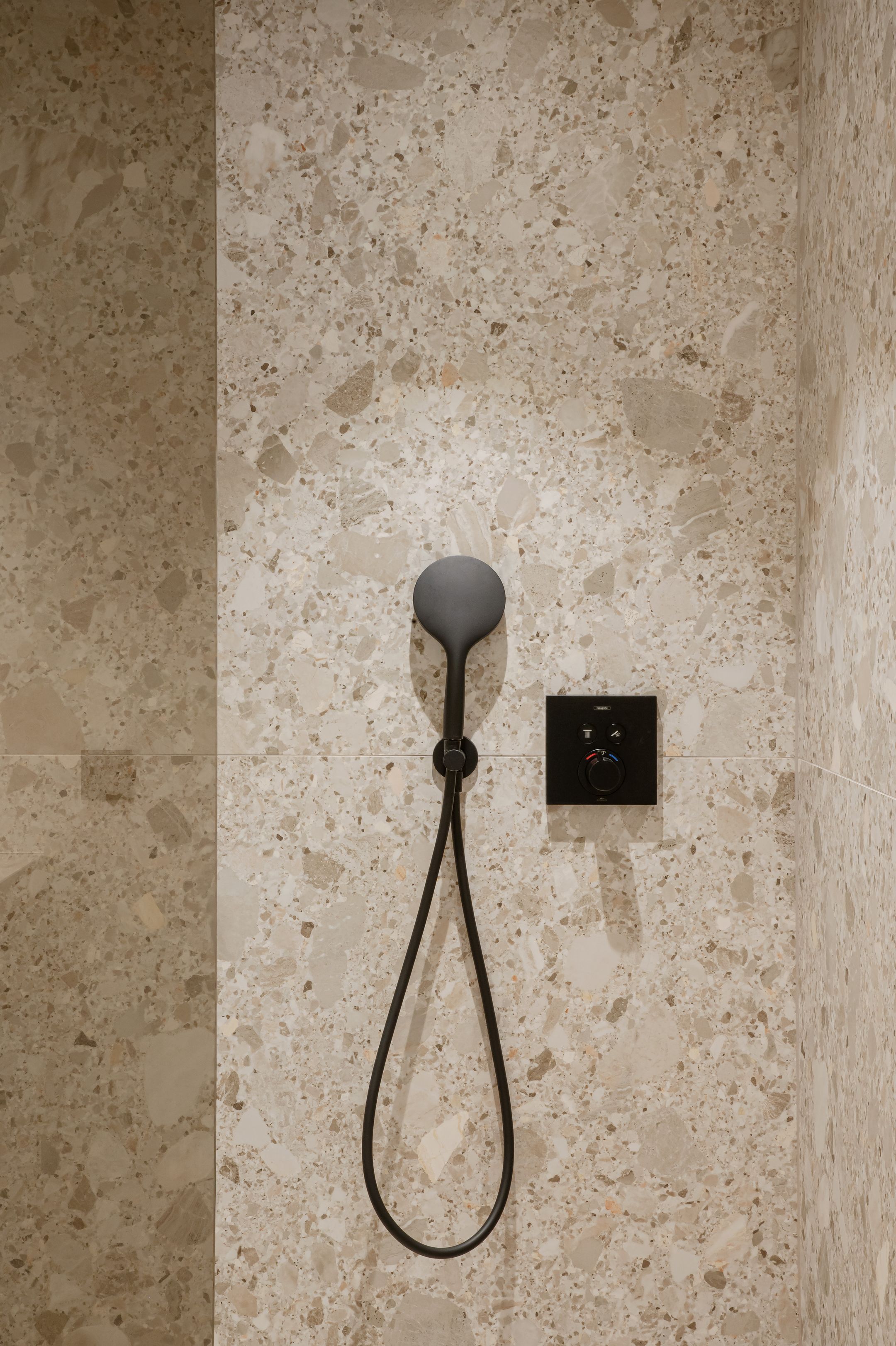 Foto 27 van Minderhoutsestraat 2A bus 5