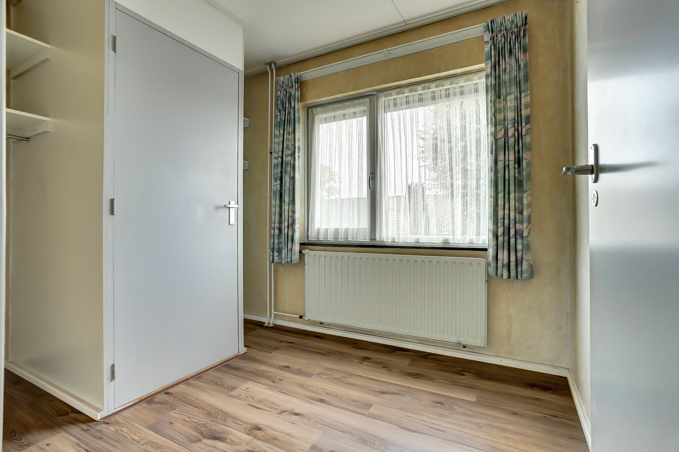 Spacious detached family home with large garden in Esbeek requiring modernization — 15