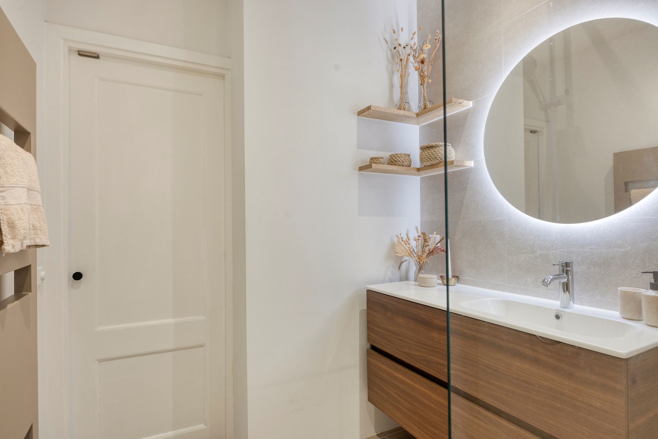 Foto 15 van Oostzeedijk 42-B