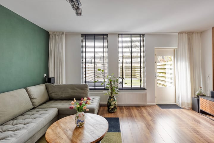 Foto 2 van Dovenetel 2