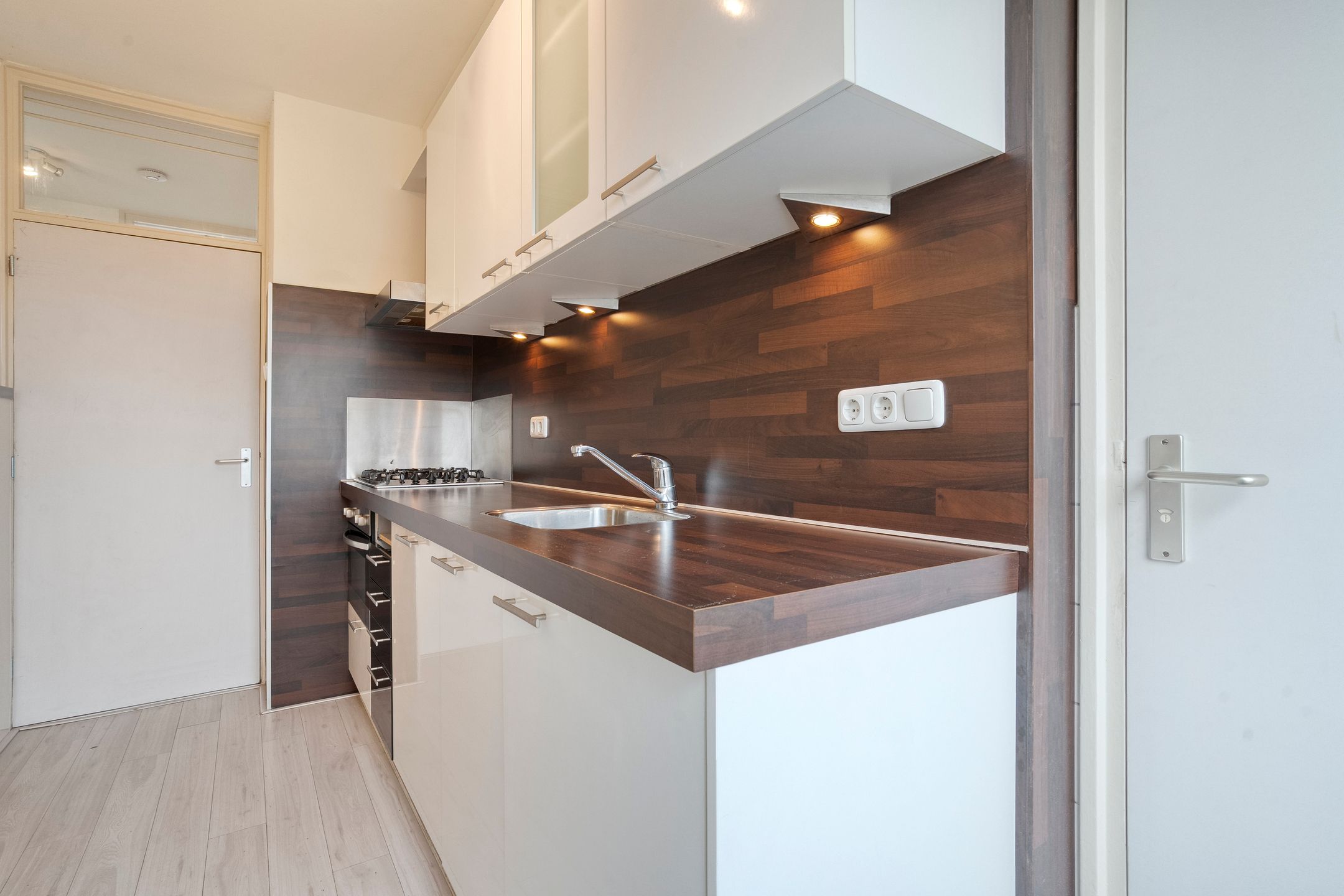 Photo 15 of Henry Dunantstraat 56