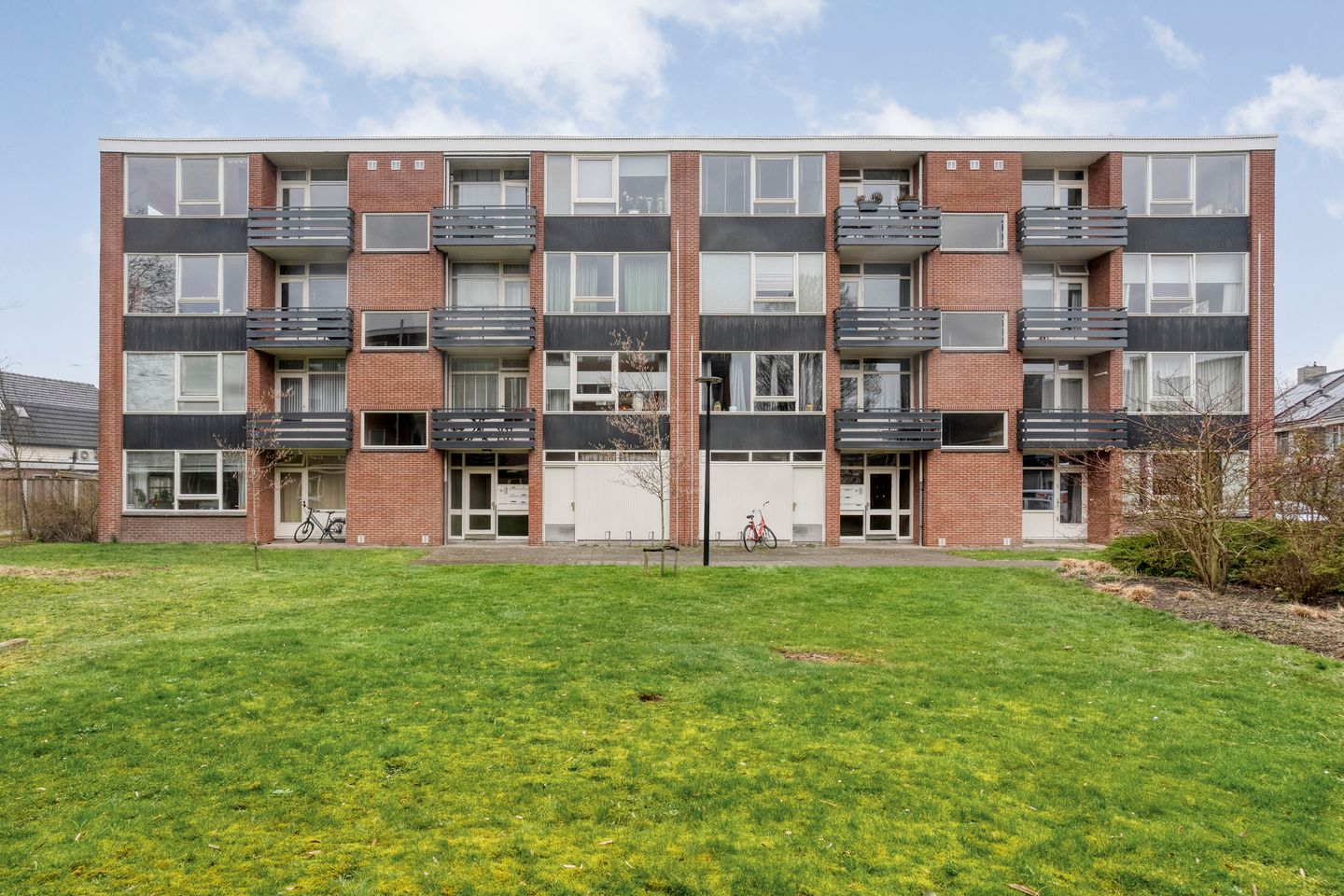 Photo 29 of Henry Dunantstraat 56