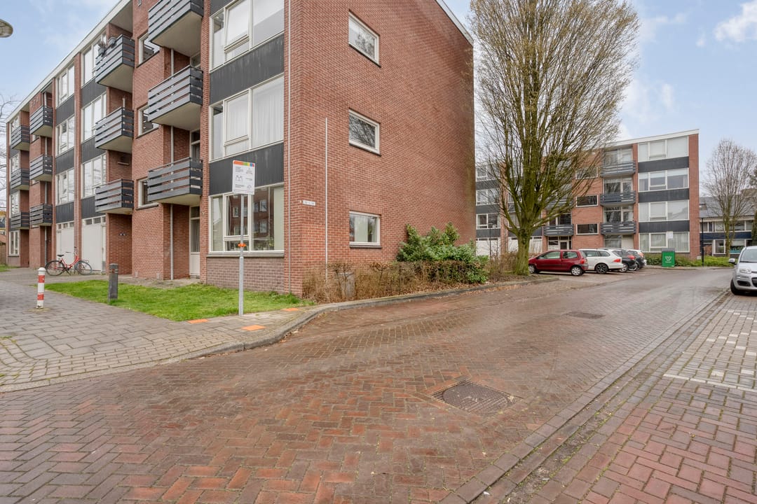 Photo 31 of Henry Dunantstraat 56