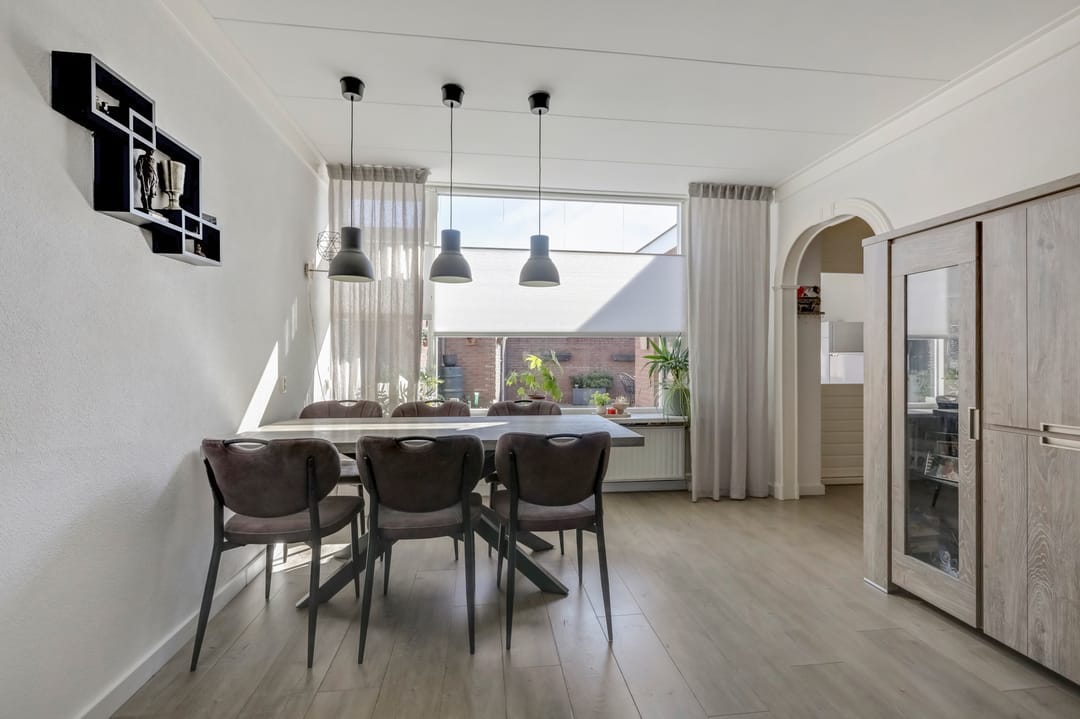 Photo 16 of Oranjestraat 34