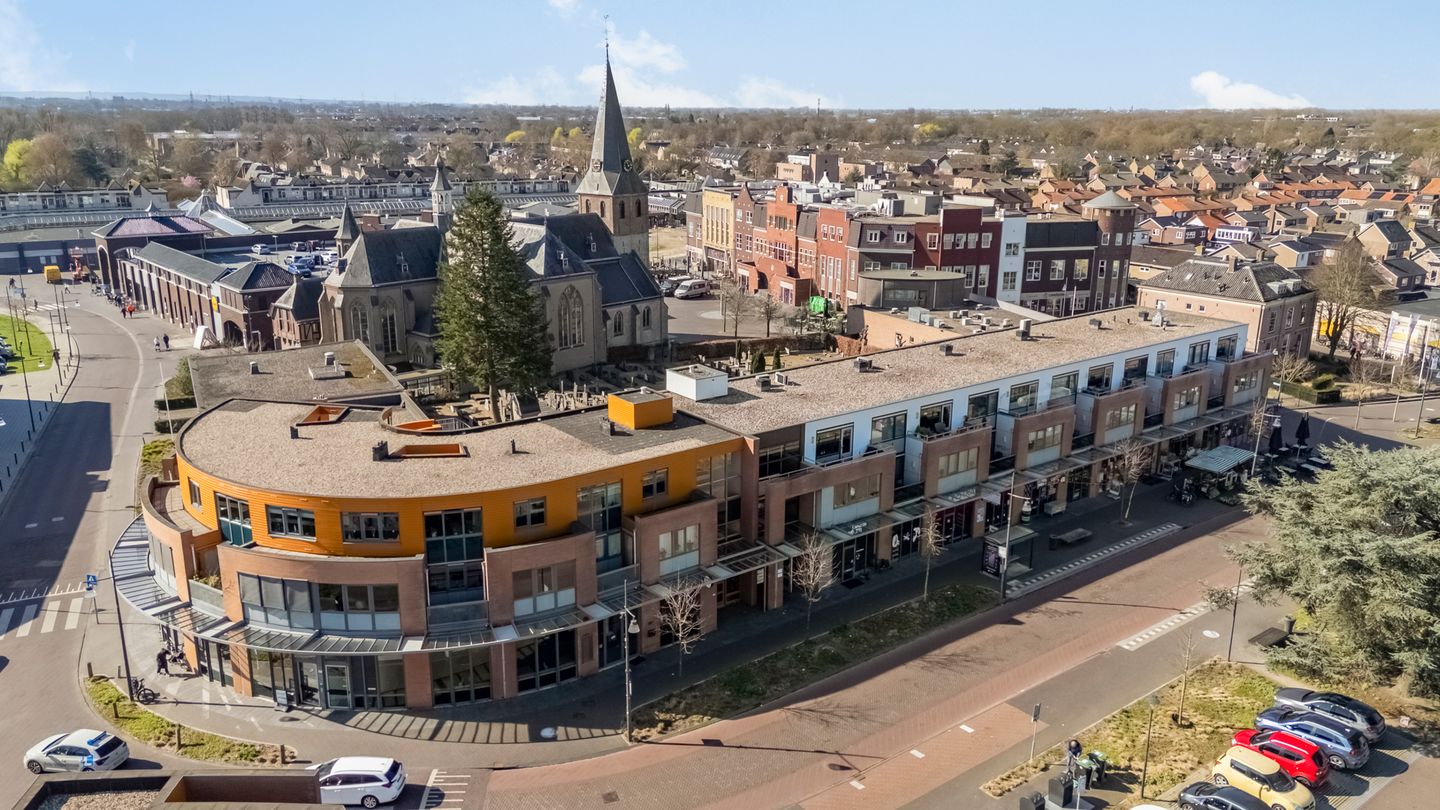 Photo 49 of Oranjestraat 34