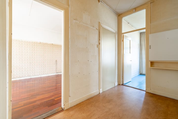 Photo 4 of Admiraal De Ruijterweg 121-1