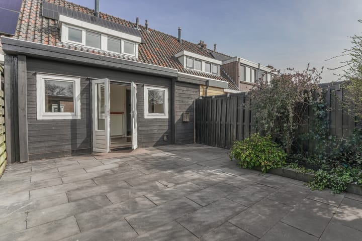 Photo 2 of Pastoor Gielenstraat 38