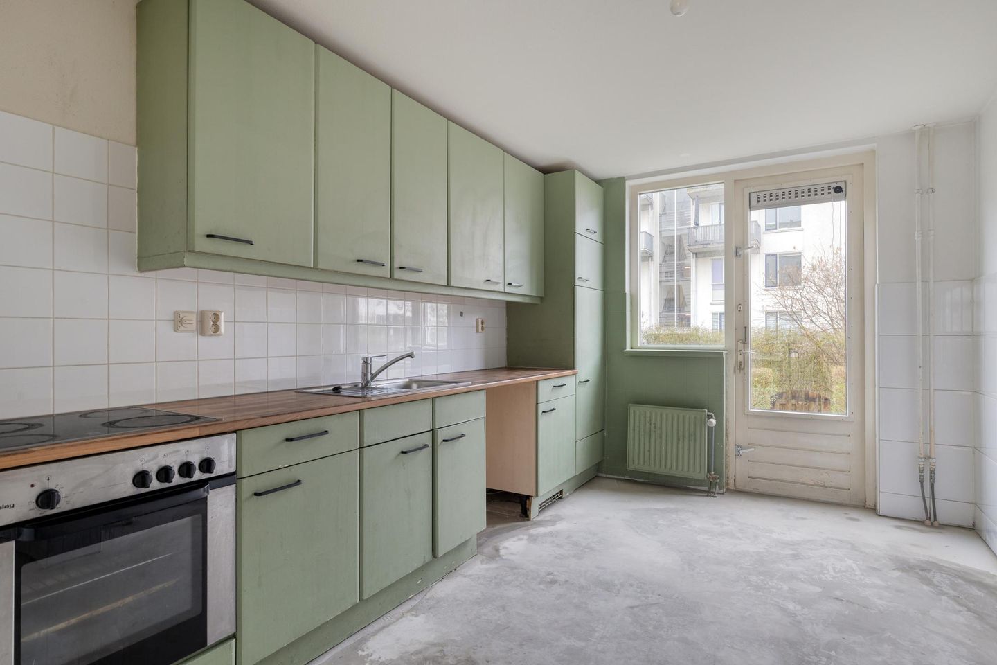 Spacious 4-room apartment with garden in Rotterdam Overschie — 13