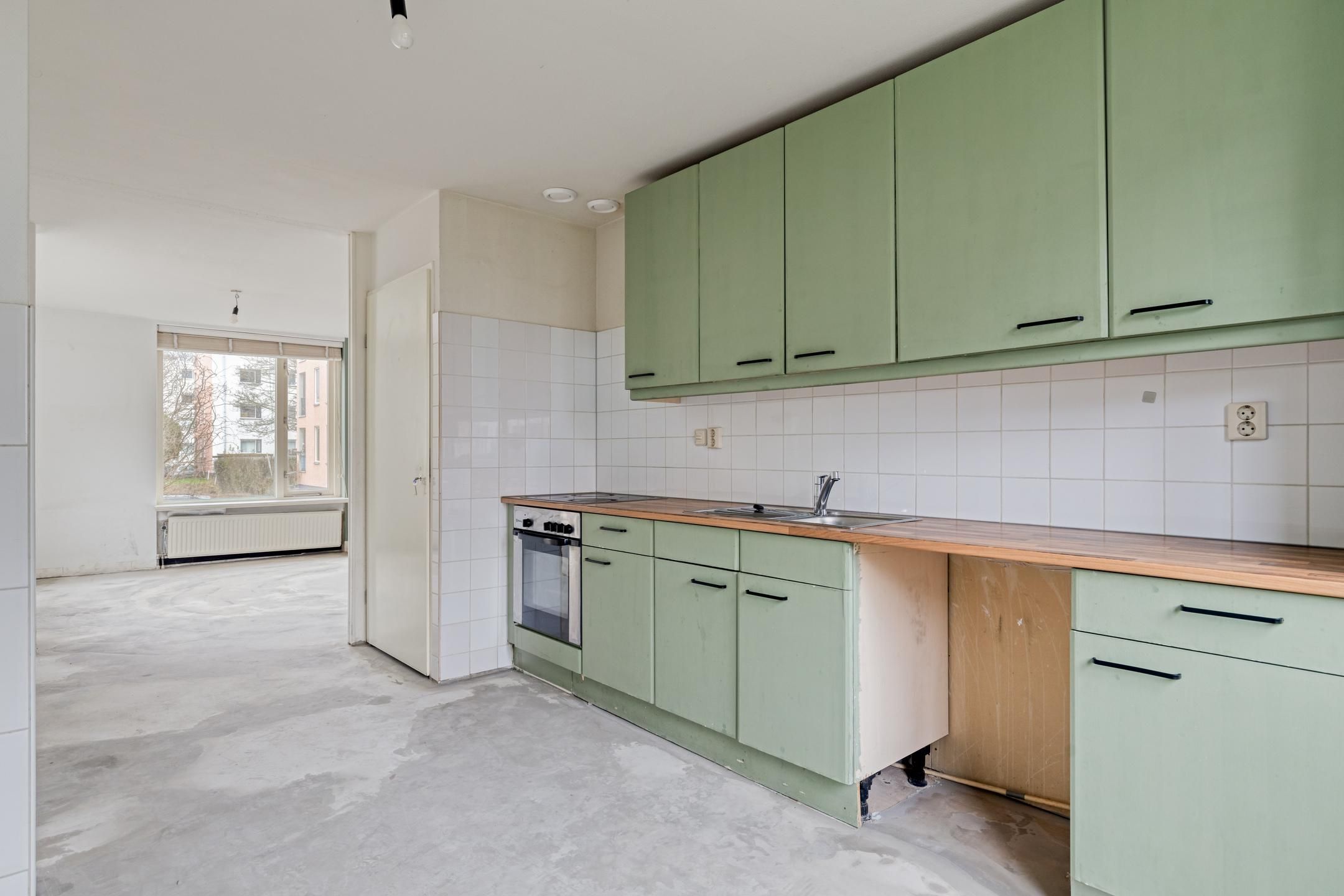 Spacious 4-room apartment with garden in Rotterdam Overschie — 14