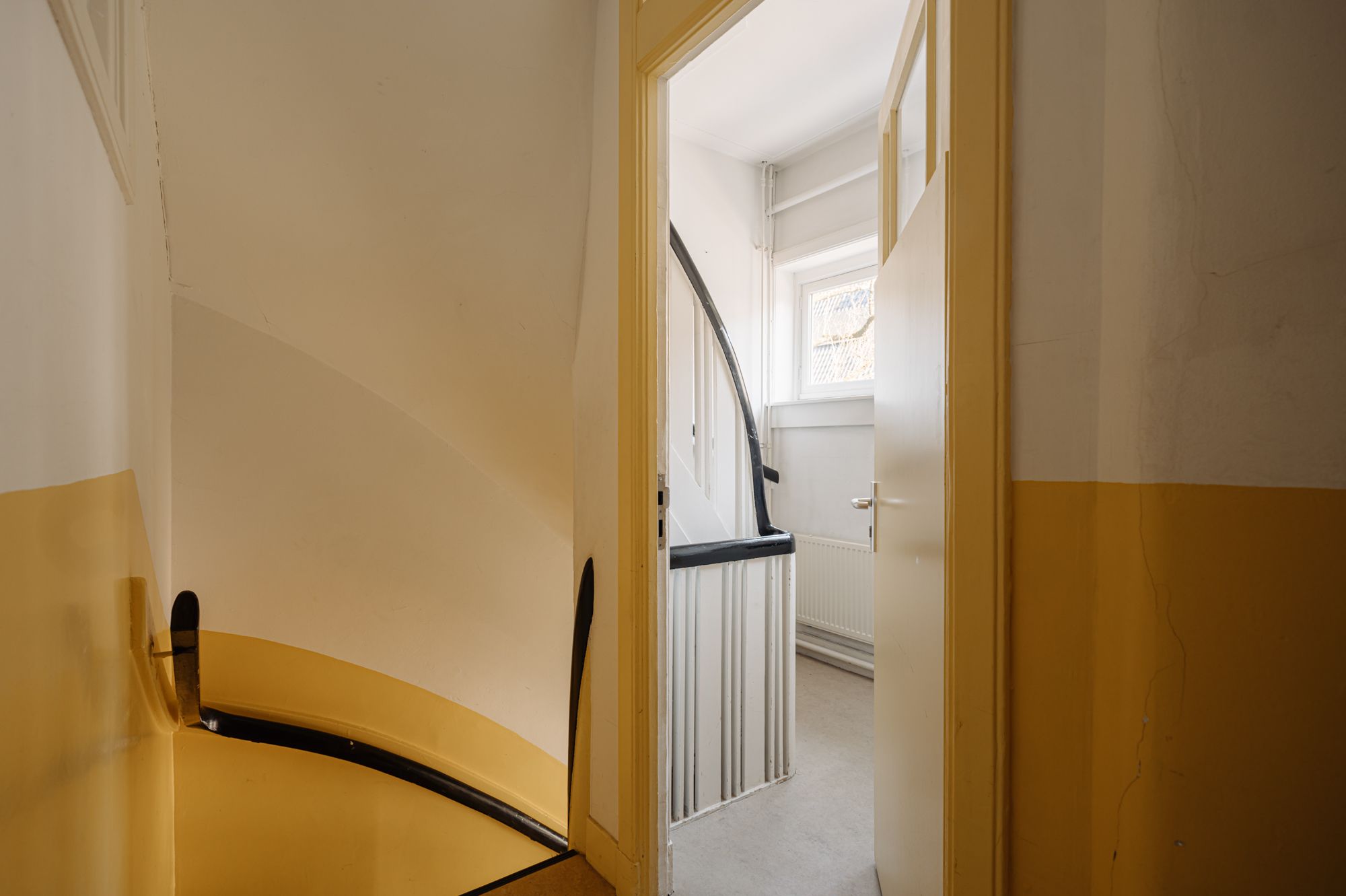 Photo 21 of Leonardostraat 6-2