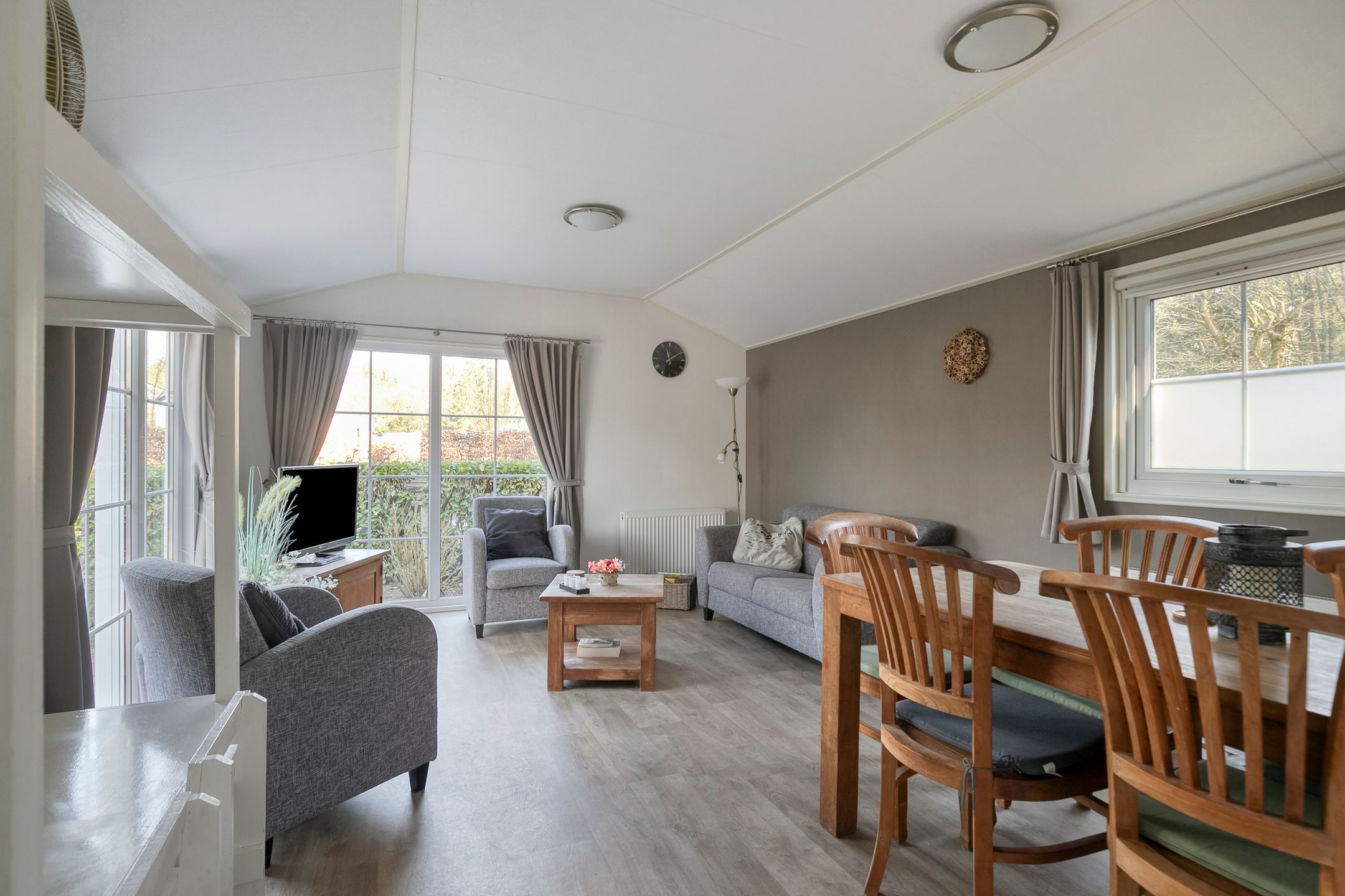 2-bedroom freehold villa in Epe — photo 4 of 5