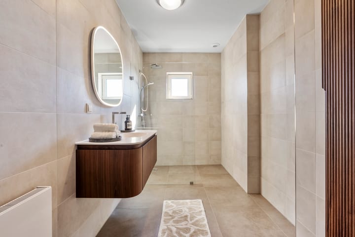 Photo 4 of Prins Bernhardlaan 144-R