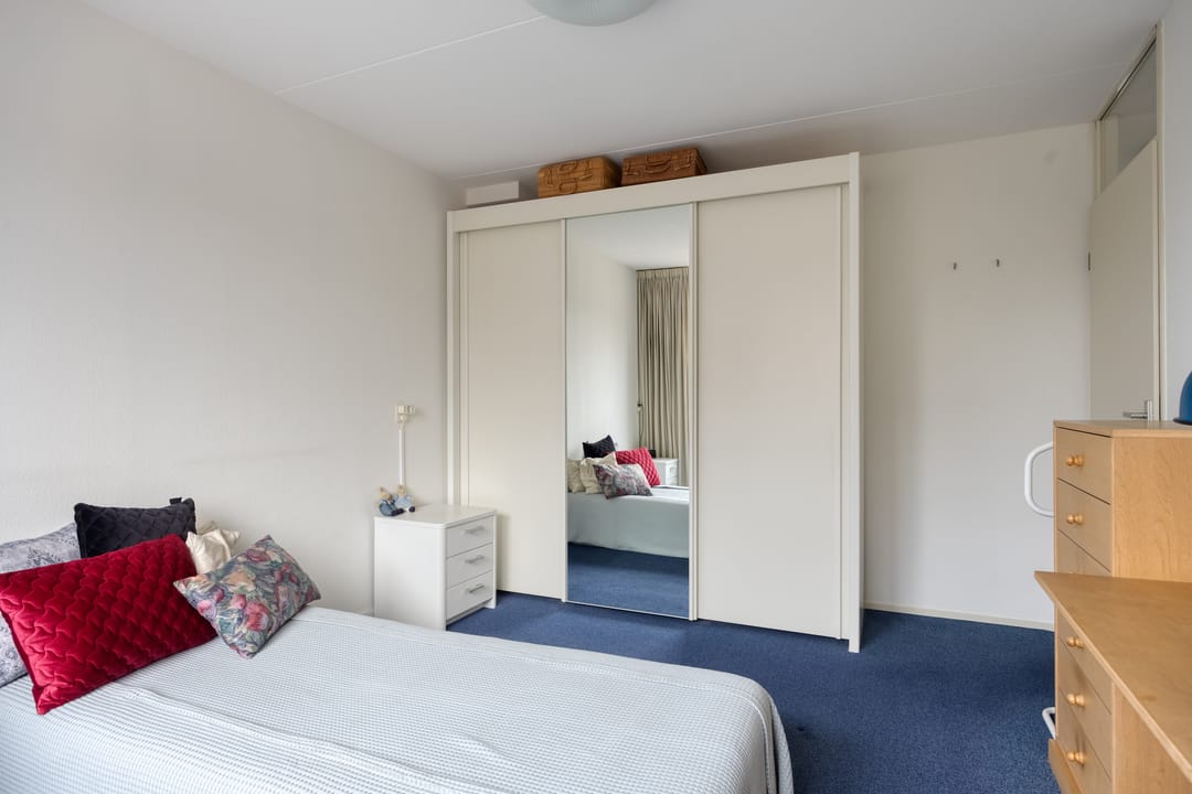 Spacious semi-detached house with five bedrooms and energy label A located in Kerk en Zanen — 31